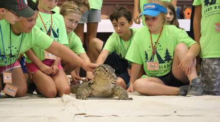 Photo of Camp Woolaroc ages 9-11.
