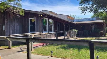 Photo of Keepsake Candles Grand Re-Opening.