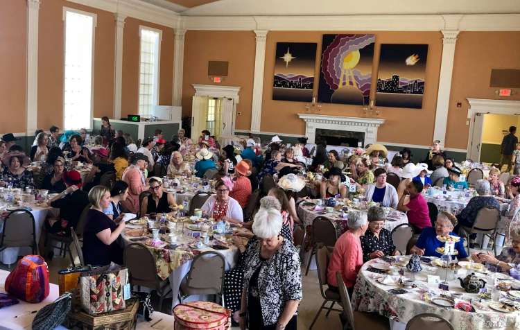 Photo 3 of Purse-n-ali-tea 2023.