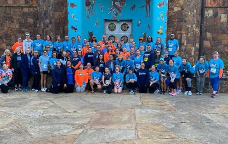 Photo 3 of Run the Streets Woolaroc 8K.