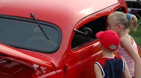 Photo of Stray Kat Kustom Car Show.