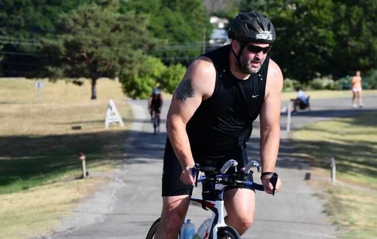 Photo 2 of Tri in July.
