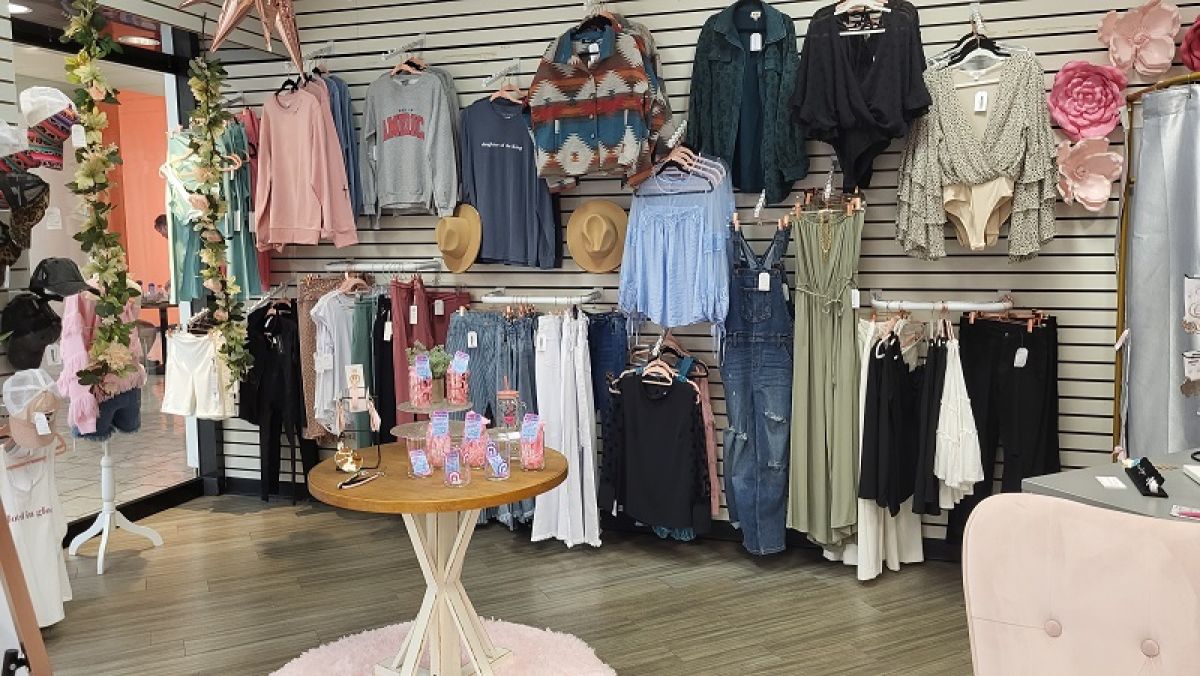 Ashlynn Nicole's Boutique Explore Bartlesville, OK