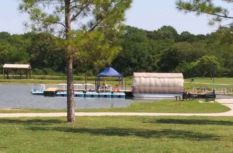 none - Lee Lake Paddle Boats, located in Bartlesville OK (large)