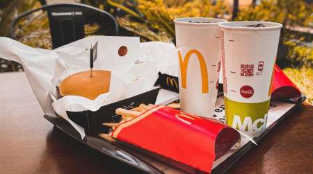 2 burgers, 2 orders of fries and 2 soft drinks